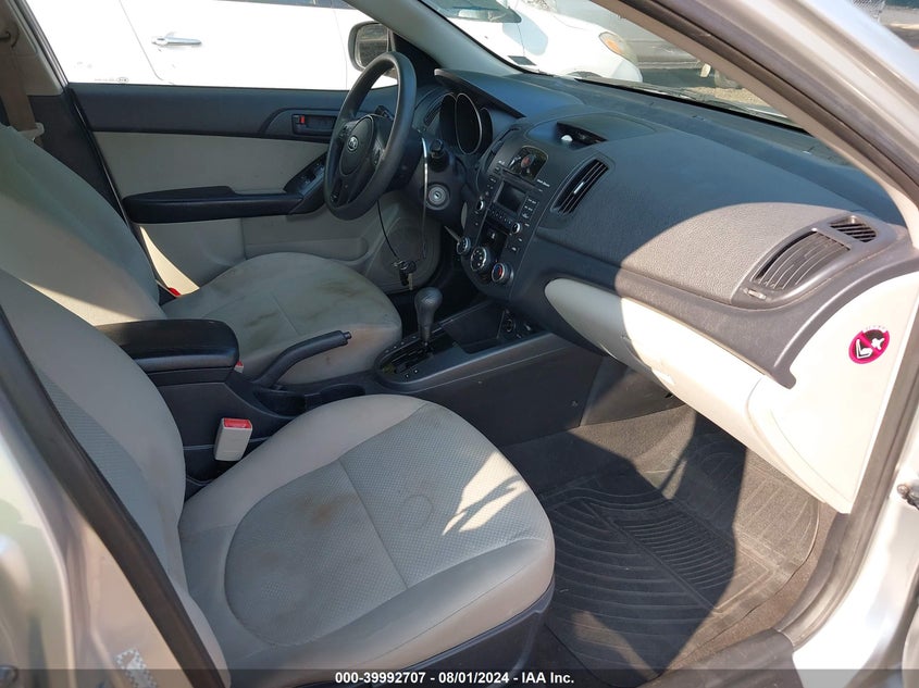 2010 Kia Forte Ex VIN: KNAFU4A22A5242781 Lot: 39992707