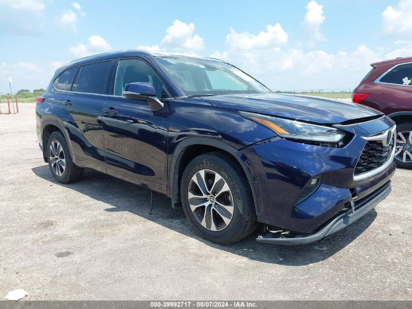 5TDGZRBH5MS525859 2021 TOYOTA HIGHLANDER - Image 1