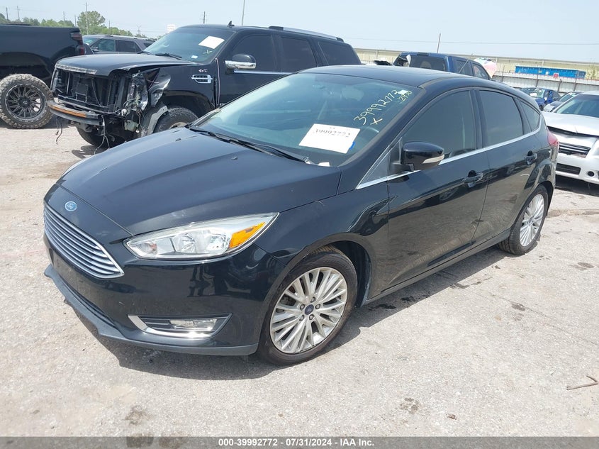 VIN 1FADP3N20JL232970 2018 FORD FOCUS TITANIUM