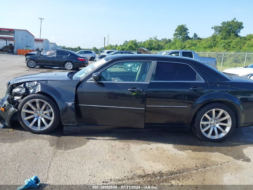 2006 Chrysler 300C Srt8 VIN: 2C3LA73W56H331832 Lot: 39992806