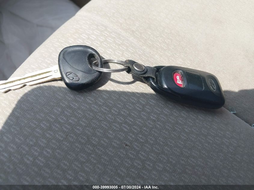 2007 Hyundai Elantra Gls/Limited/Se VIN: KMHDU46D77U029422 Lot: 39993005