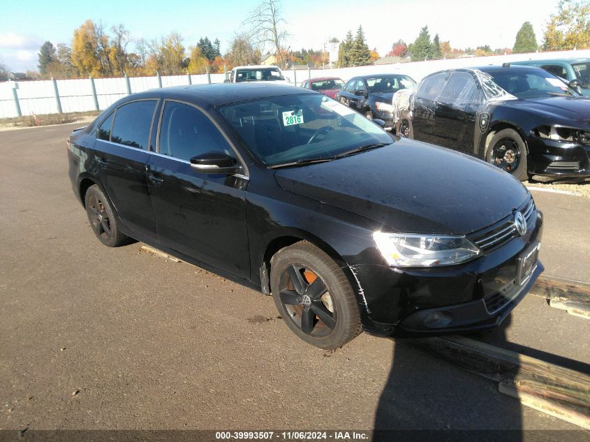 2014 VOLKSWAGEN JETTA SEDAN - 3VWDL7AJ2EM392215