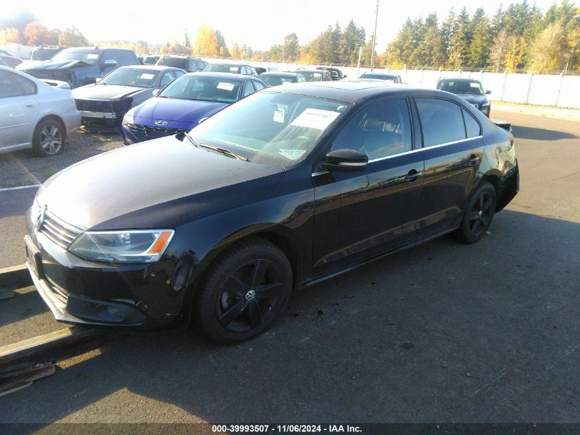 2014 VOLKSWAGEN JETTA SEDAN - 3VWDL7AJ2EM392215