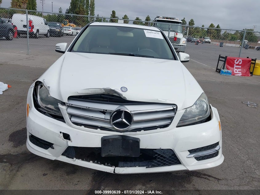 2014 Mercedes-Benz C 250 VIN: WDDGF4HB8EG237821 Lot: 39993639