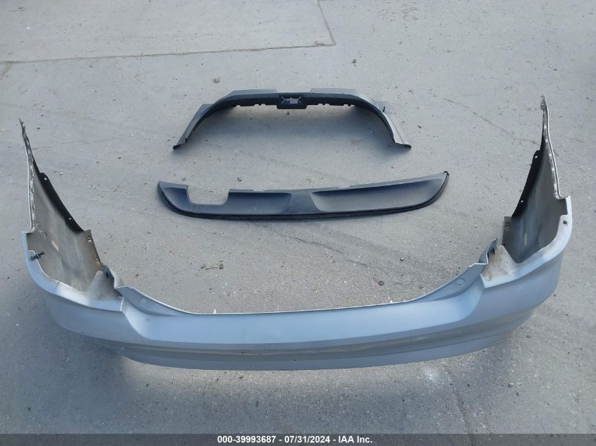 2010 Ford Fusion Se VIN: 3FAHP0HA6AR233285 Lot: 39993687