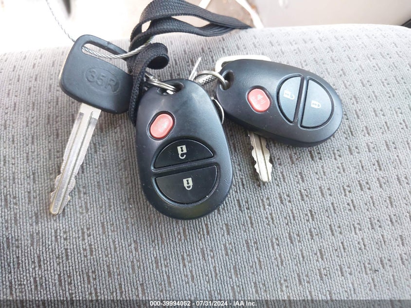 2008 Toyota Sienna Ce VIN: 5TDZK23C58S181818 Lot: 39994052