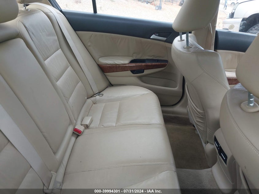 2011 Honda Accord 2.4 Ex-L VIN: 1HGCP2F8XBA068094 Lot: 39994301