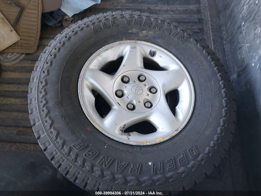 2002 Toyota Tacoma VIN: 5TEWM72N82Z886359 Lot: 39994306