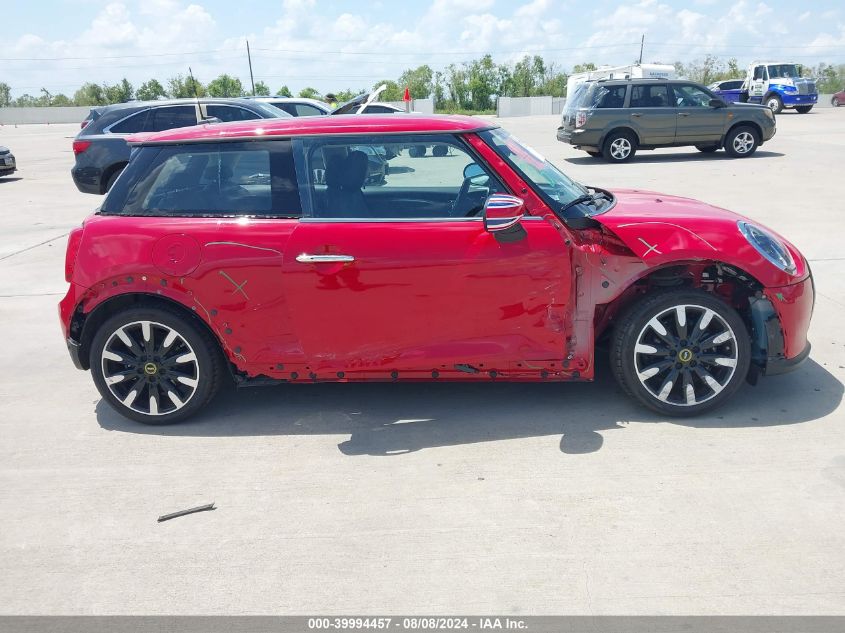 2024 Mini Se Hardtop Cooper VIN: WMW13DJ00R2V09781 Lot: 39994457