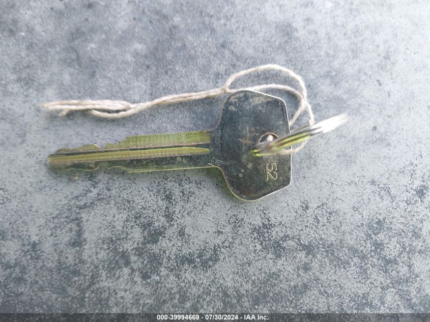 2001 Chevrolet Tracker Hard Top Base VIN: 2CNBE13C716902381 Lot: 39994669