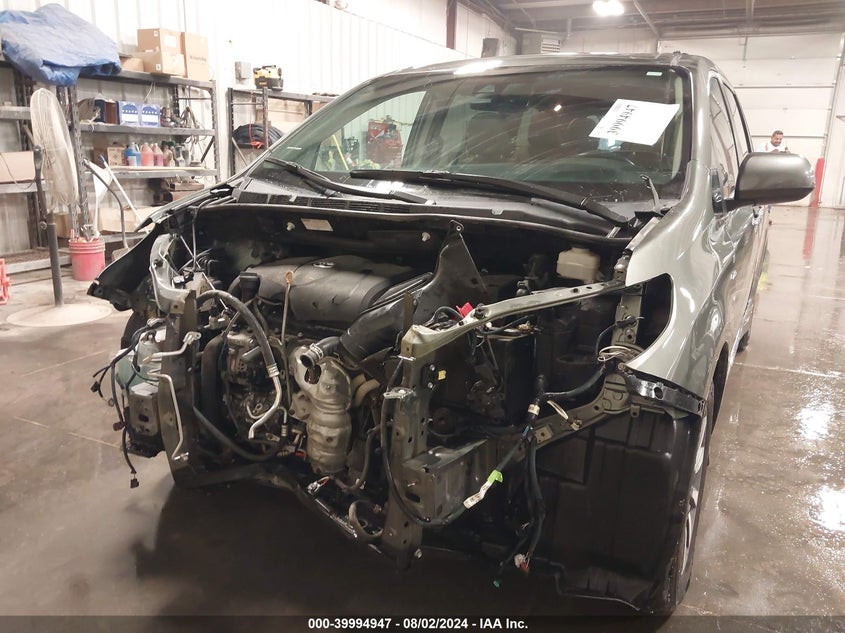 2019 TOYOTA SIENNA XLE - 5TDDZ3DC2KS219460