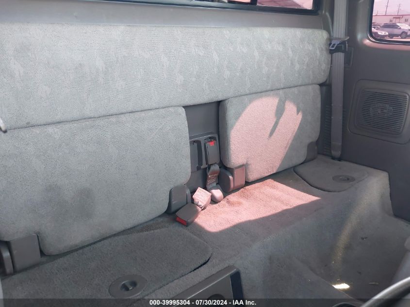 2000 Toyota Tacoma VIN: 4TAWM72N7YZ603434 Lot: 39995304