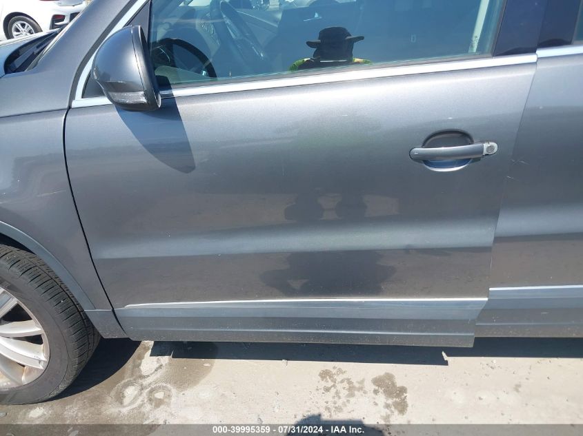 2012 Volkswagen Tiguan S/Se/Sel VIN: WVGAV7AX7CW000259 Lot: 39995359