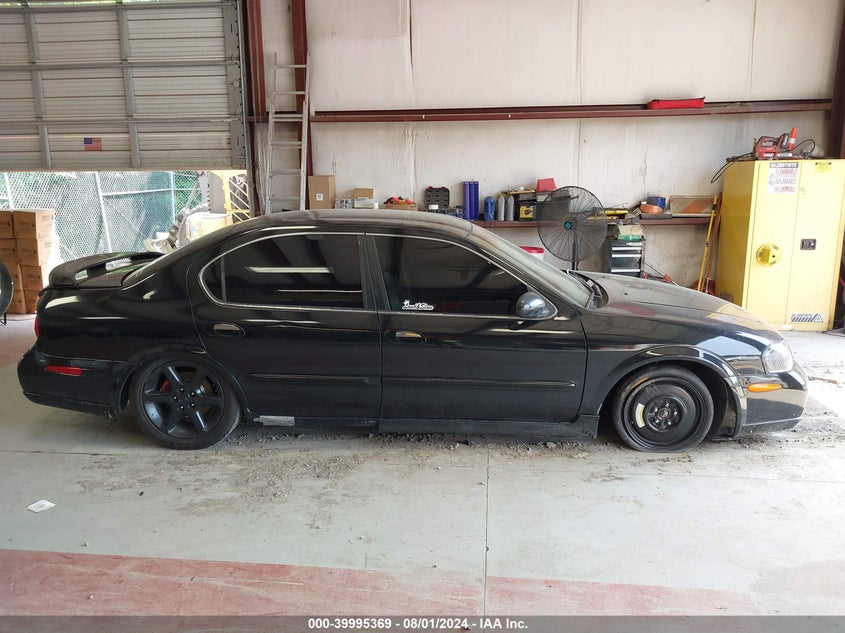 2000 Nissan Maxima Gle/Gxe/Se VIN: JN1CA31D7YT537040 Lot: 39995369