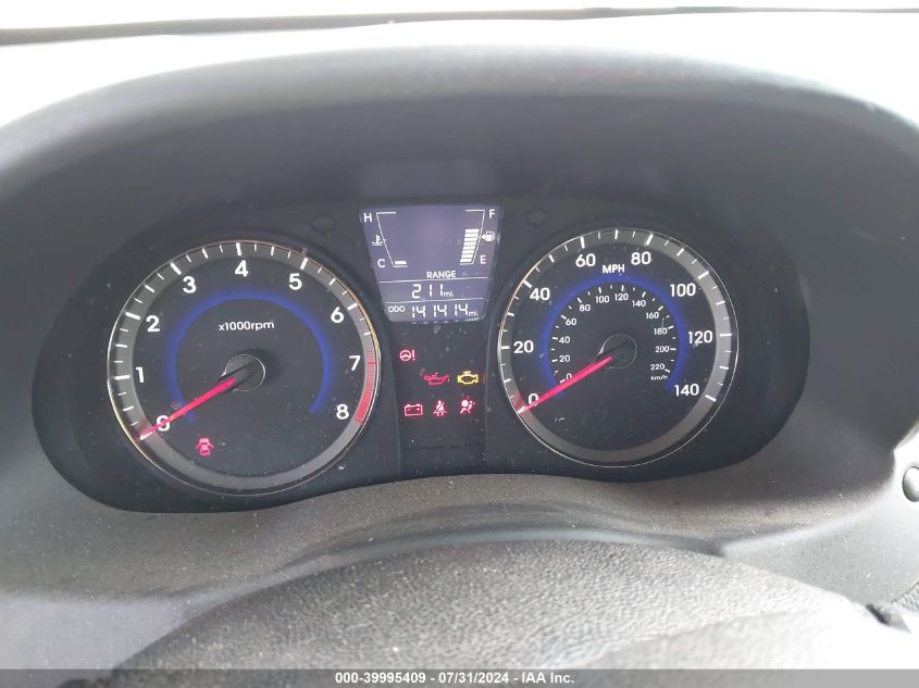 2014 Hyundai Accent Gs VIN: KMHCT5AE5EU181135 Lot: 39995409