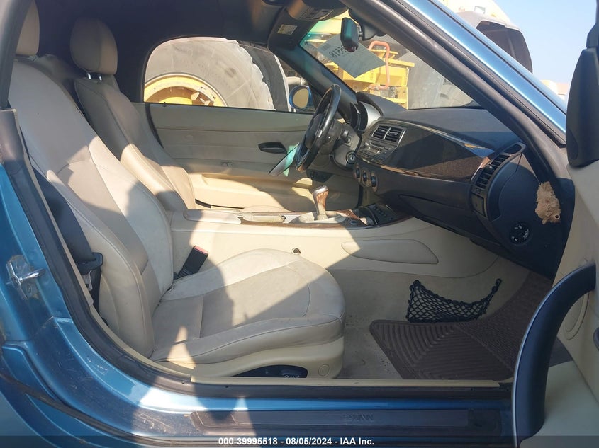 2004 BMW Z4 3.0 VIN: 4USBT534X4LT24972 Lot: 39995518