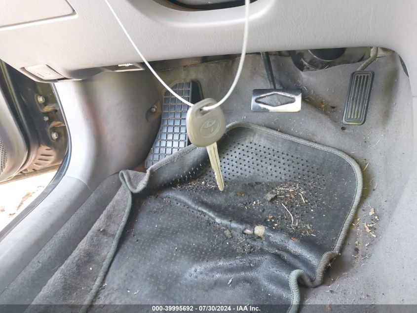 2005 Toyota Corolla Ce/Le/S VIN: 1NXBR30E25Z496121 Lot: 39995692