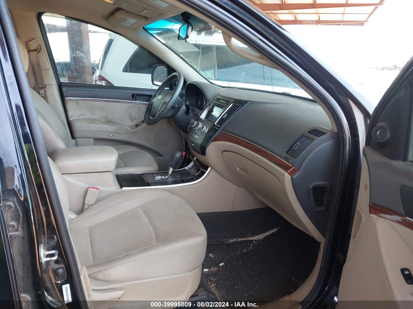 2011 Hyundai Veracruz Gls/Limited VIN: KM8NU4CC1BU170754 Lot: 39995809