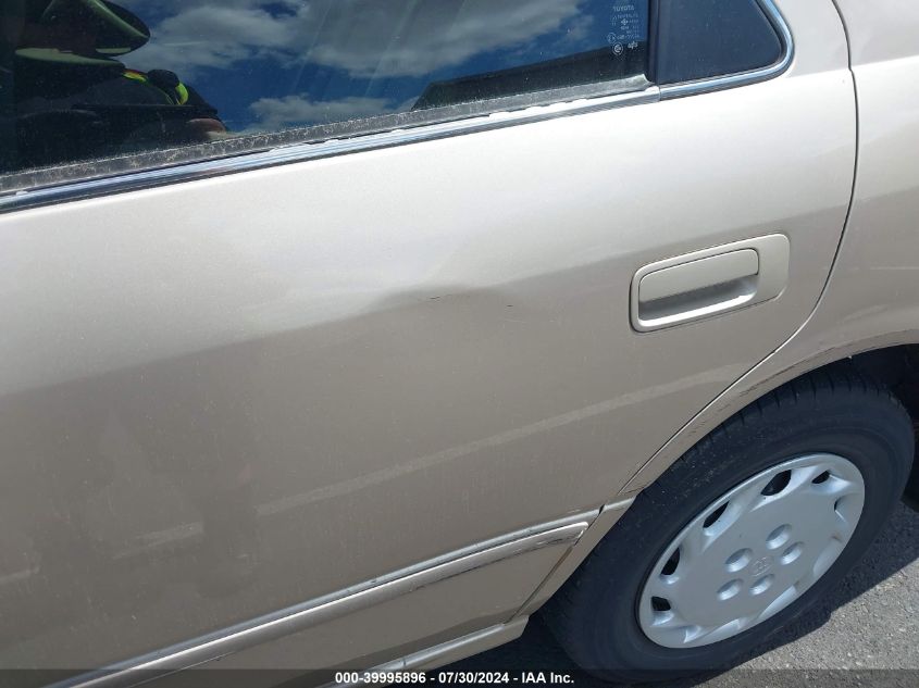 1999 Toyota Camry Le VIN: JT2BG22KXX0299773 Lot: 39995896