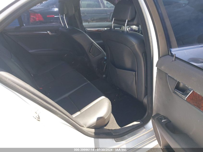 2009 Mercedes-Benz C 300 Luxury 4Matic/Sport 4Matic VIN: WDDGF81X69R070561 Lot: 39996114