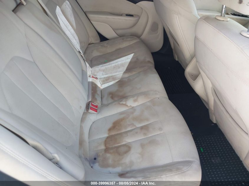 2015 Chrysler 200 Limited VIN: 1C3CCCAB9FN695049 Lot: 39996357