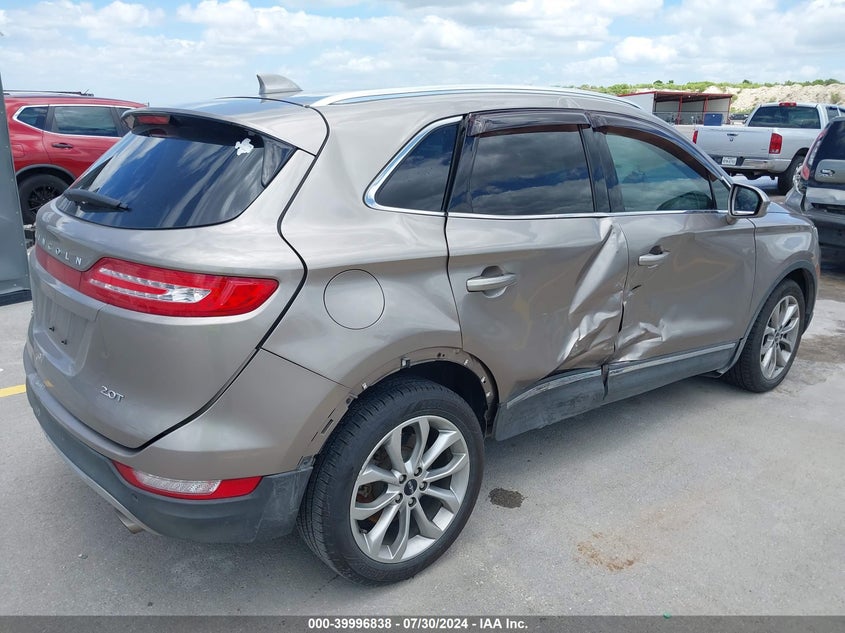 VIN 5LMCJ2C98JUL13056 2018 LINCOLN MKC SELECT