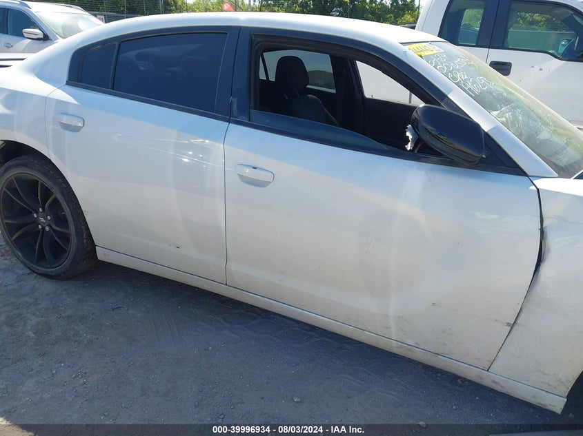 VIN 2C3CDXBG1JH196293 2018 DODGE CHARGER SXT RWD