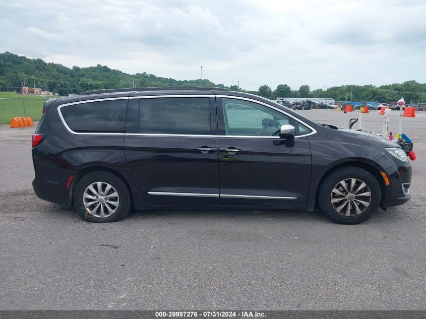 2017 Chrysler Pacifica Touring-L VIN: 2C4RC1BG6HR559293 Lot: 39997276