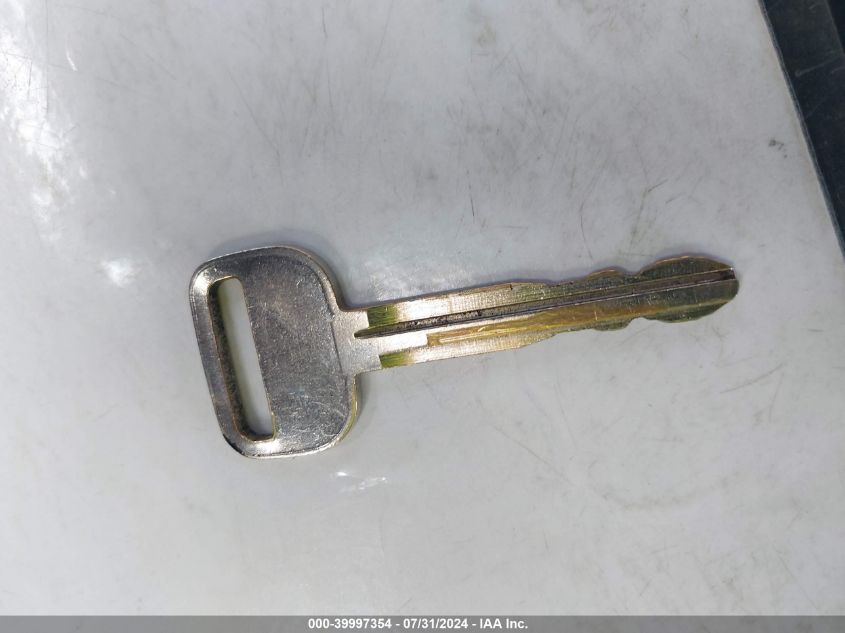 2004 Toyota Corolla Le VIN: 1NXBR32E54Z281182 Lot: 39997354