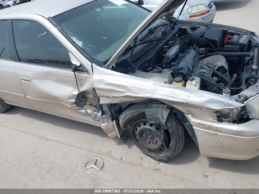 2000 Toyota Camry Ce/Le/Xle VIN: 4T1BG22K1YU738274 Lot: 39997363