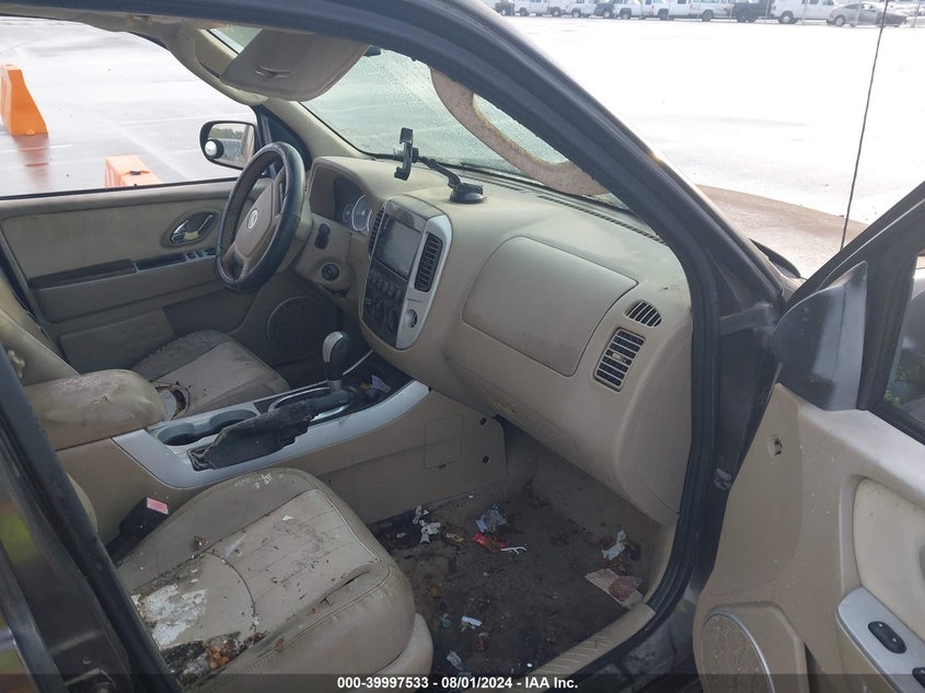 2005 Mercury Mariner Luxury/Premier VIN: 4M2CU561X5DJ30960 Lot: 39997533