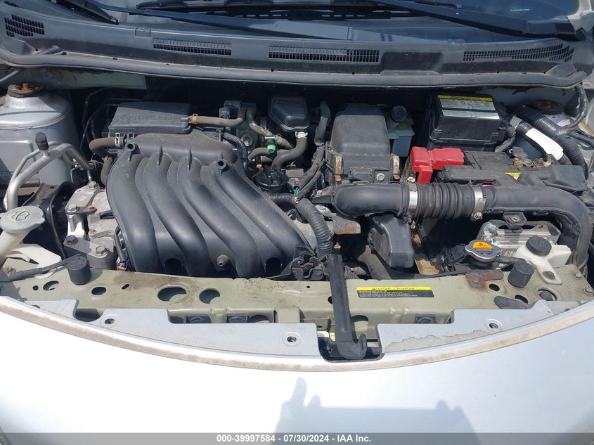 2015 Nissan Versa Note S (Sr)/S Plus/Sl/Sr/Sv VIN: 3N1CE2CP0FL401811 Lot: 39997584