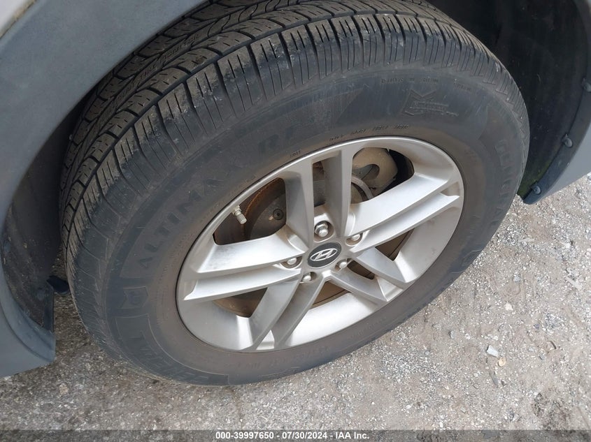 2017 Hyundai Santa Fe Sport 2.4L VIN: 5XYZT3LB0HG448127 Lot: 39997650