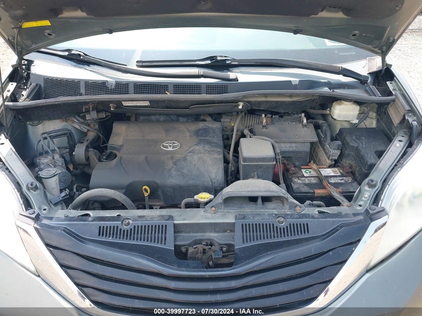 2011 Toyota Sienna Le V6 VIN: 5TDKK3DC6BS124797 Lot: 39997723