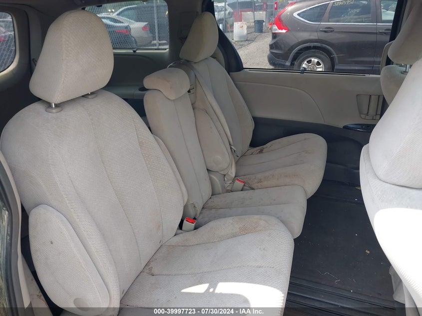 2011 Toyota Sienna Le V6 VIN: 5TDKK3DC6BS124797 Lot: 39997723