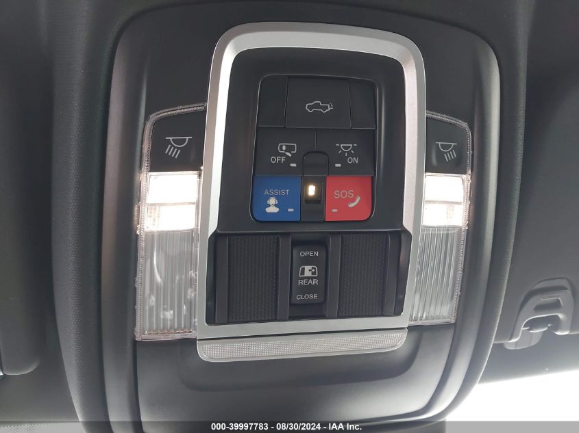 2024 Ram 1500 Laramie 4X4 5'7 Box VIN: 1C6SRFJT0RN204203 Lot: 39997783