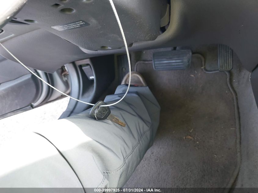 2001 Honda Accord Value Package VIN: 1HGCF86651A040349 Lot: 39997925