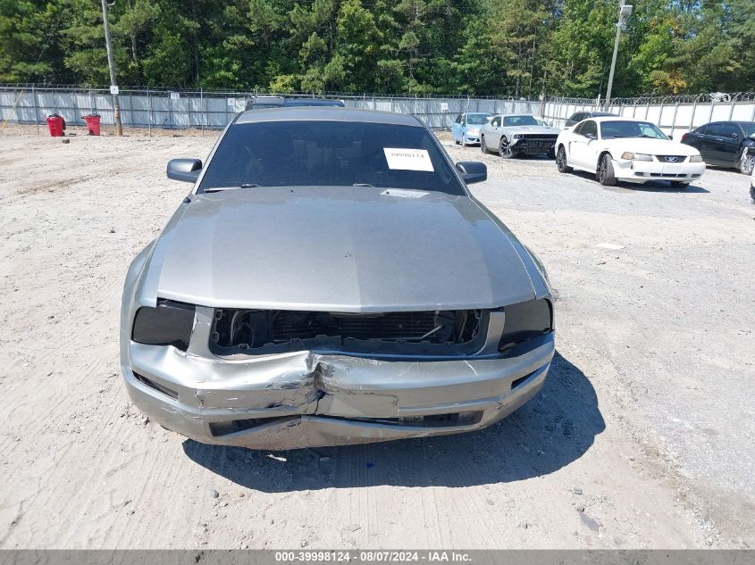 2008 Ford Mustang V6 Deluxe/V6 Premium VIN: 1ZVHT80N285160221 Lot: 39998124