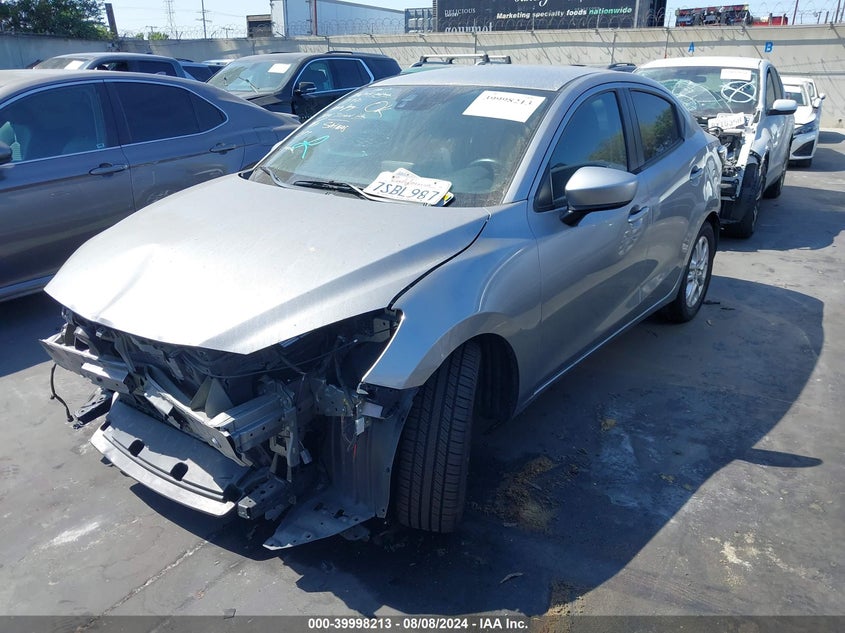 2016 Scion Ia VIN: 3MYDLBZV0GY112723 Lot: 39998213