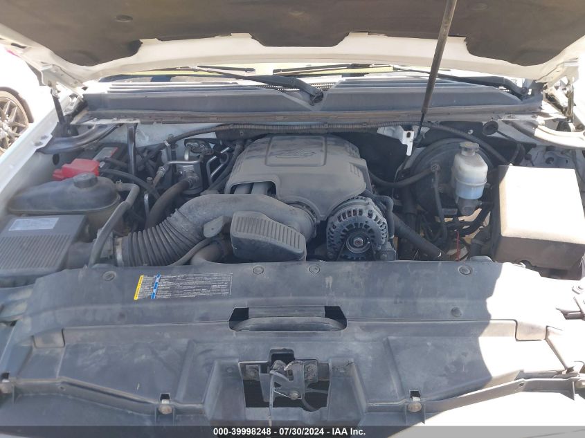 2010 Chevrolet Suburban 1500 Lt1 VIN: 1GNUKJE30AR210283 Lot: 39998248