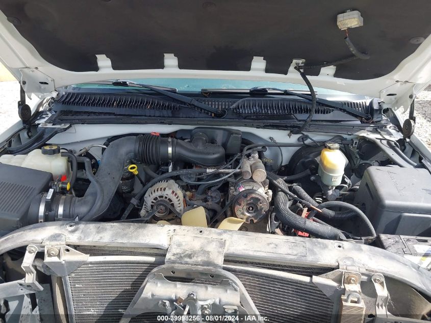 2000 GMC New Sierra C1500 VIN: 1GTEC14W3YZ216885 Lot: 39998256