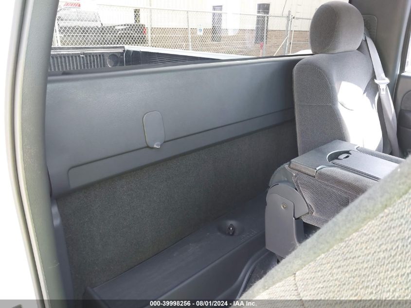 2000 GMC New Sierra C1500 VIN: 1GTEC14W3YZ216885 Lot: 39998256