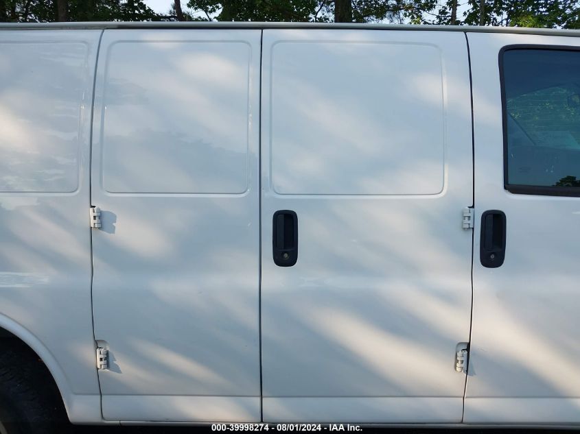 2019 Chevrolet Express G2500 VIN: 1GCWGAFP0K1368806 Lot: 39998274