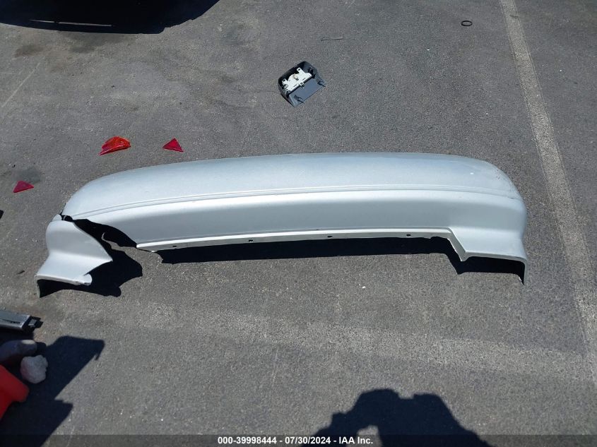 2000 Toyota Camry Ce/Le/Xle VIN: 4T1BG22K6YU625937 Lot: 39998444