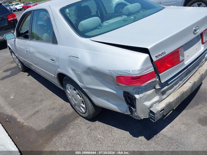 2000 Toyota Camry Ce/Le/Xle VIN: 4T1BG22K6YU625937 Lot: 39998444