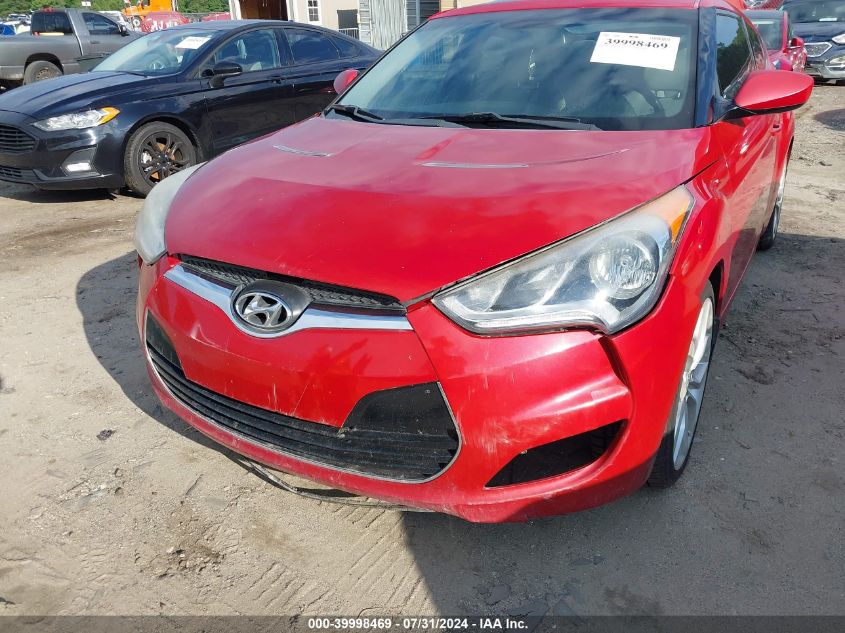 2013 Hyundai Veloster Base W/Gray VIN: KMHTC6AD4DU172096 Lot: 39998469