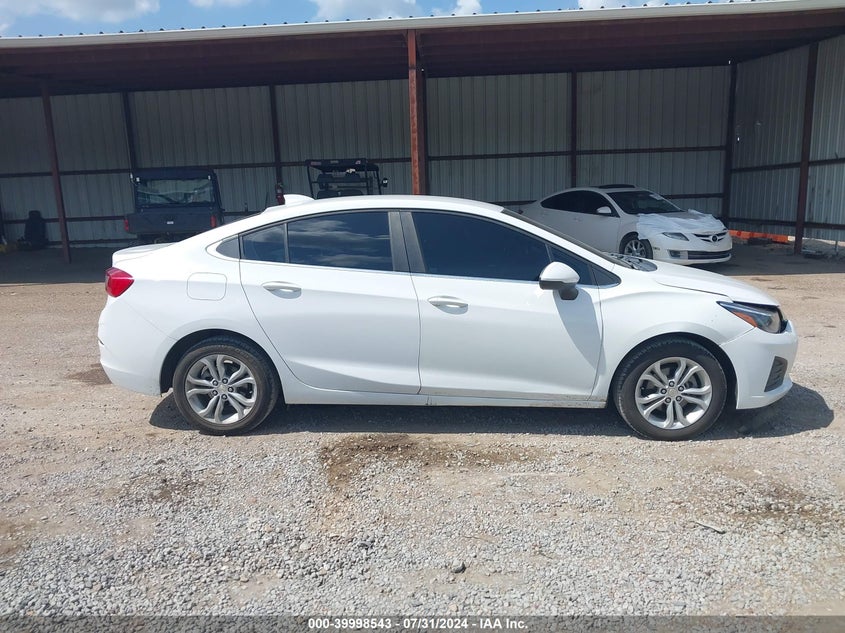 2019 CHEVROLET CRUZE LT - 1G1BE5SM8K7140985