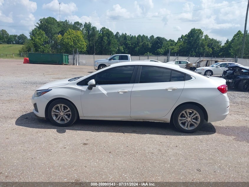 2019 CHEVROLET CRUZE LT - 1G1BE5SM8K7140985