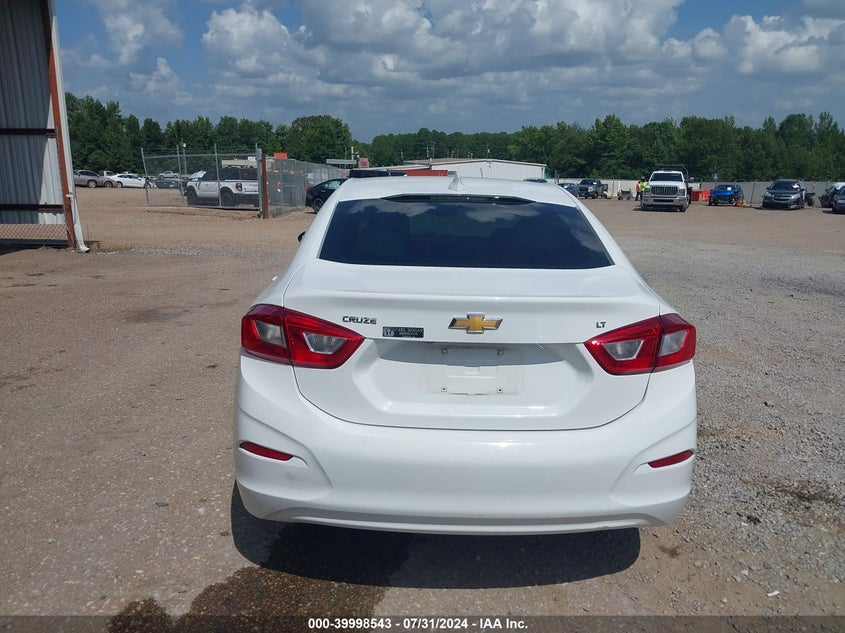 2019 CHEVROLET CRUZE LT - 1G1BE5SM8K7140985