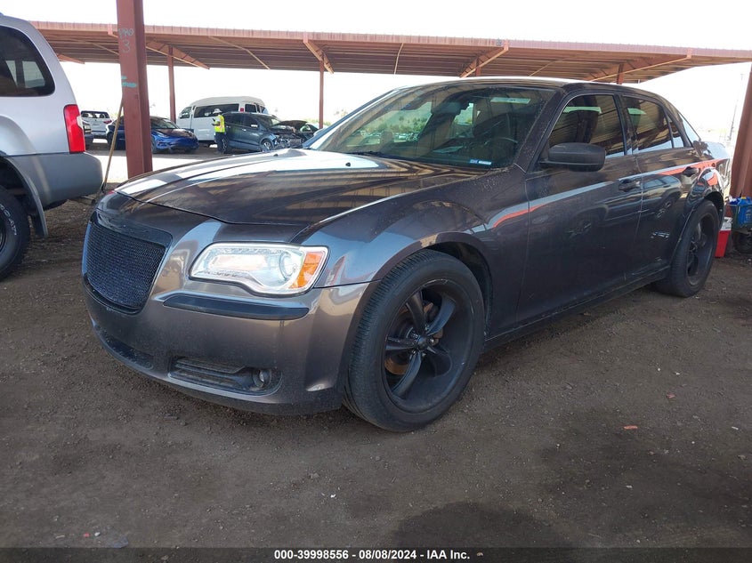 2014 Chrysler 300C John Varvatos Luxury Edition VIN: 2C3CCADG2EH140768 Lot: 39998556